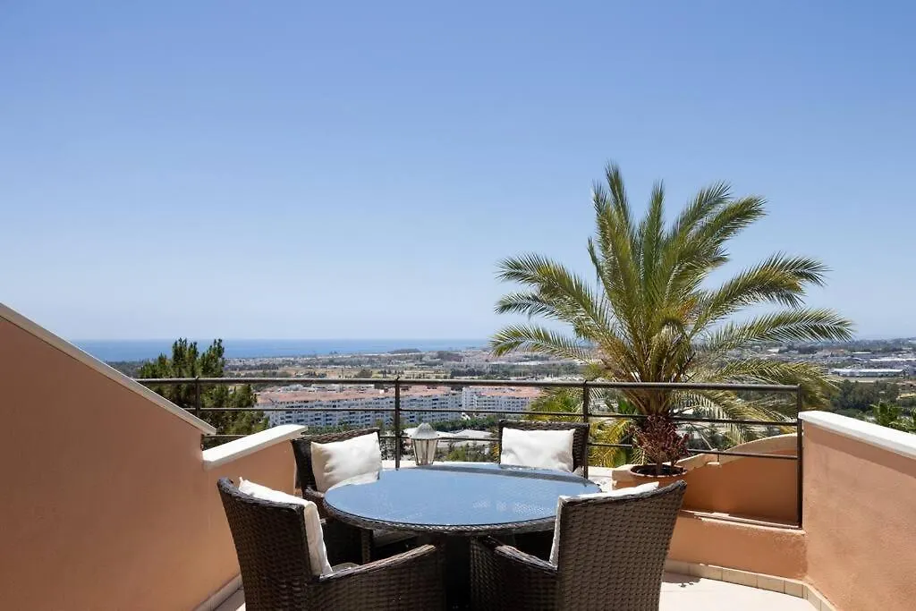 2 Bed Apartment In Magna Marbella With Sea Views contacts