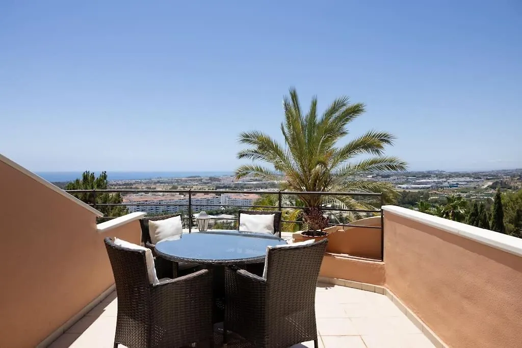 2 Bed Apartment In Magna Marbella With Sea Views